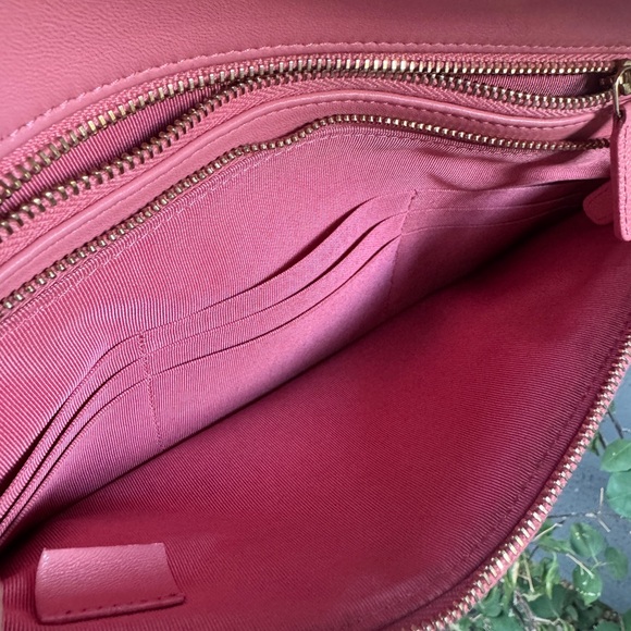 Chanel A Real Catch Caviar Leather Clutch - Picture 14 of 16